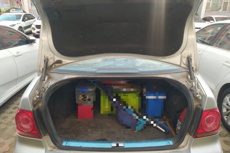 Used Volkswagen Bora 2006 1.6 Automatic Fashion TL Trunk