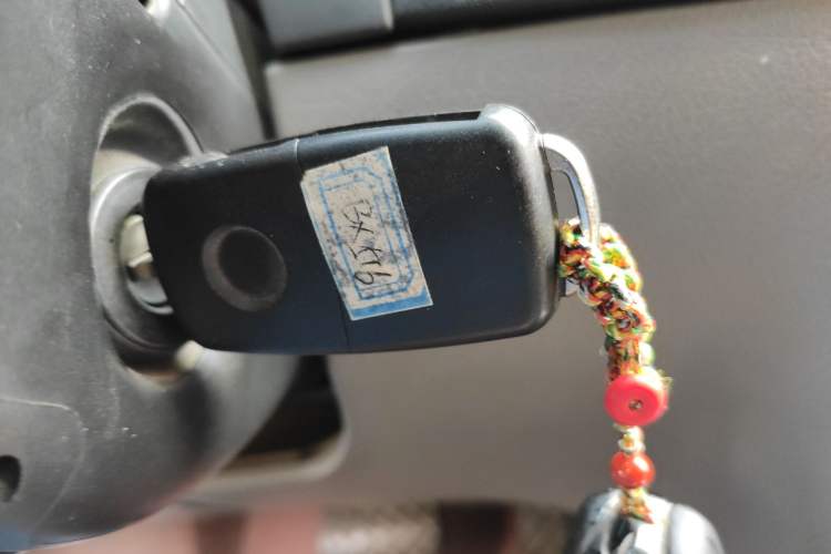 Used Volkswagen Bora 2006 1.6 Automatic Fashion TL Vehicle Key