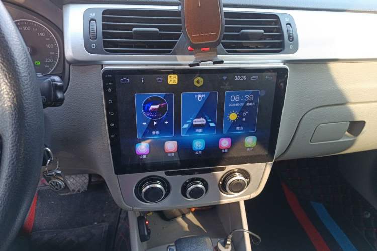 Used Volkswagen Bora 2008 1.6L Automatic Fashion Edition Audio And AC Panel