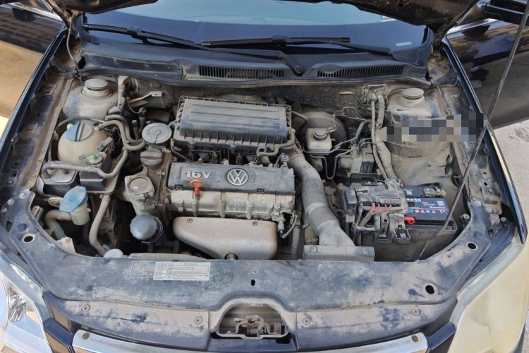 Used Volkswagen Bora 2008 1.6L Automatic Comfort Edition Engine Bay