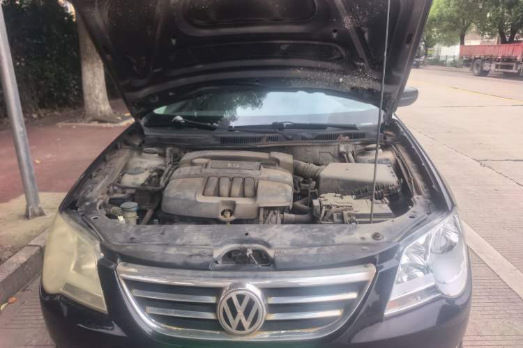 Used Volkswagen Bora 2008 1.6L Automatic Comfort Edition Engine Bay