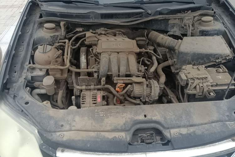 Used Volkswagen Bora 2008 1.6L Manual Fashion Model Engine Bay Right
