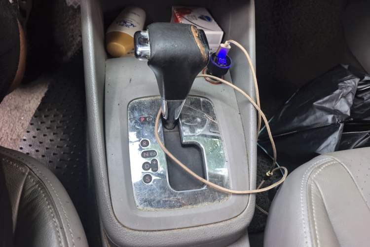Used Volkswagen Bora 2008 1.6L Automatic Comfort Edition Gear Lever