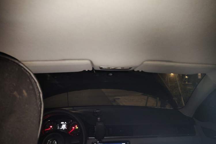 Used Volkswagen Bora 2008 1.6L Manual Fashion Model Headliner