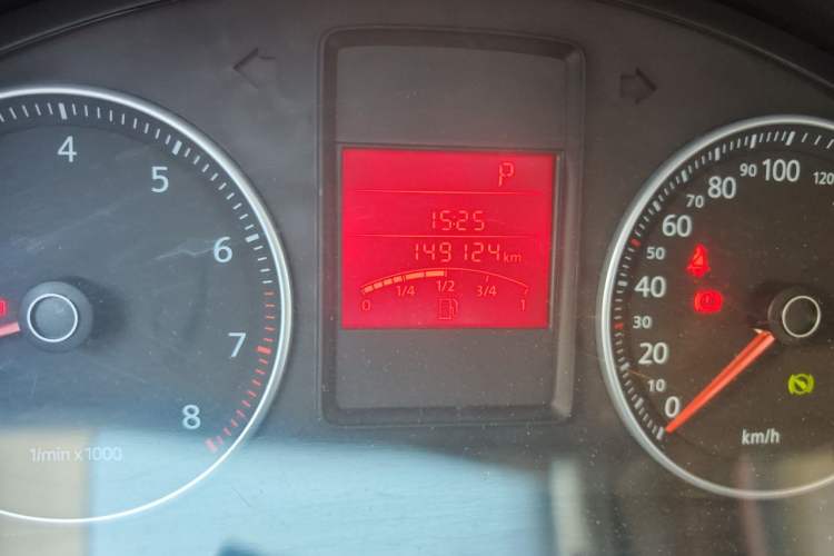 Used Volkswagen Bora 2008 1.6L Automatic Comfort Edition Odometer Close Up