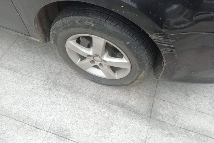 Used Volkswagen Bora 2008 1.6L Manual Fashion Model Right Front Wheel Hub