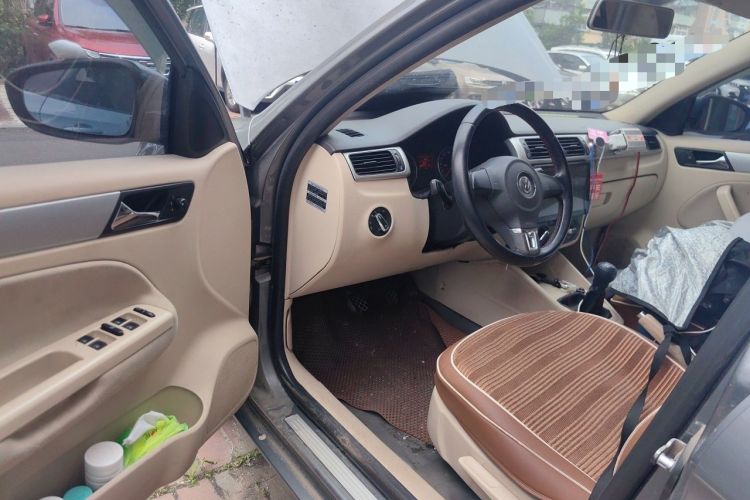 Used Volkswagen Bora 2008 1.6L Manual Fashion Model Driver Seat