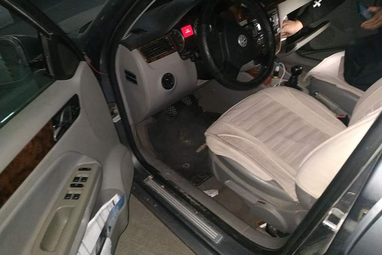 Used Volkswagen Bora 2008 1.6L Manual Comfort Model Driver Seat
