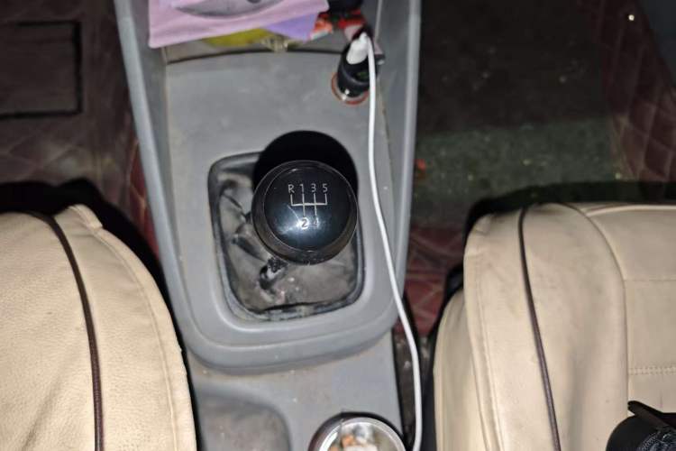 Used Volkswagen Bora 2008 1.6L Manual Fashion Model Gear Lever