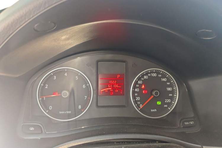 Used Volkswagen Bora 2008 1.6L Automatic Fashion Edition Instrument Cluster