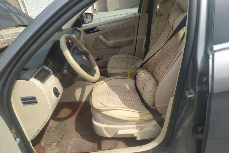 Used Volkswagen Bora 2008 1.6L Automatic Fashion Edition Left Front Seat
