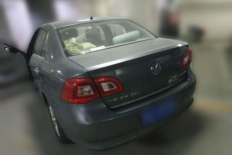 Used Volkswagen Bora 2008 1.6L Manual Comfort Model Rear Left 45 Deg