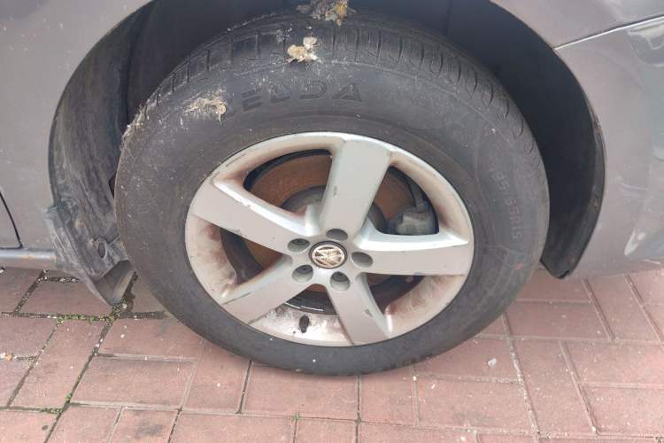 Used Volkswagen Bora 2008 1.6L Manual Fashion Model Right Front Wheel Hub