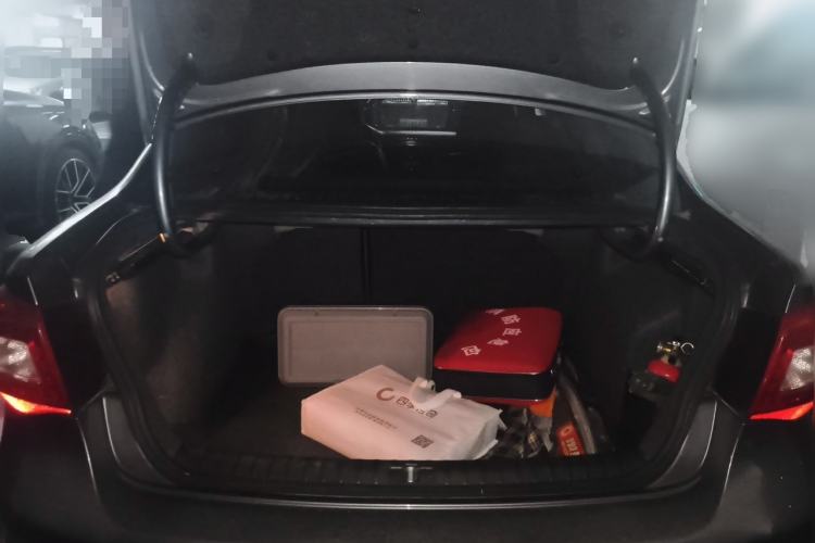 Used Volkswagen Bora 2008 2.0L Automatic Comfort Edition Trunk