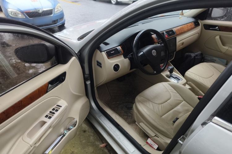Used Volkswagen Bora 2008 2.0L Automatic Comfort Edition Driver Seat
