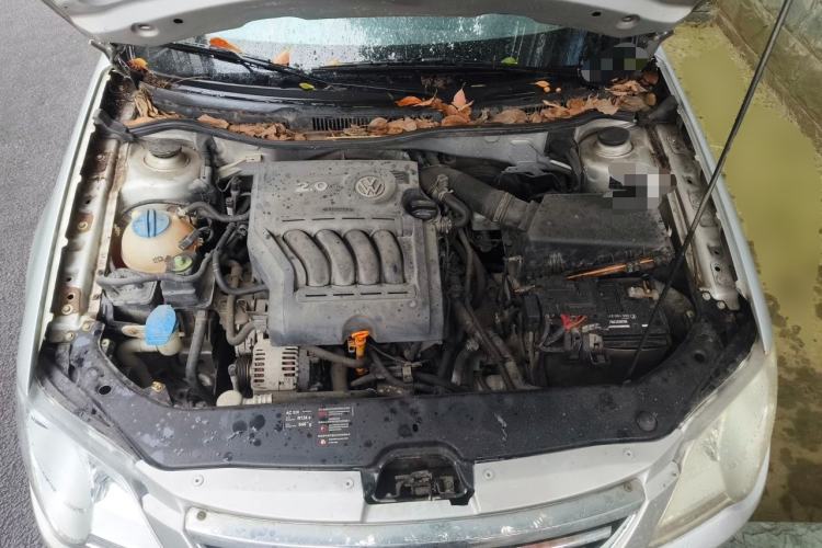 Used Volkswagen Bora 2008 2.0L Automatic Comfort Edition Engine Bay