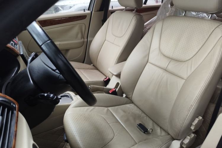Used Volkswagen Bora 2008 2.0L Automatic Comfort Edition Left Front Seat