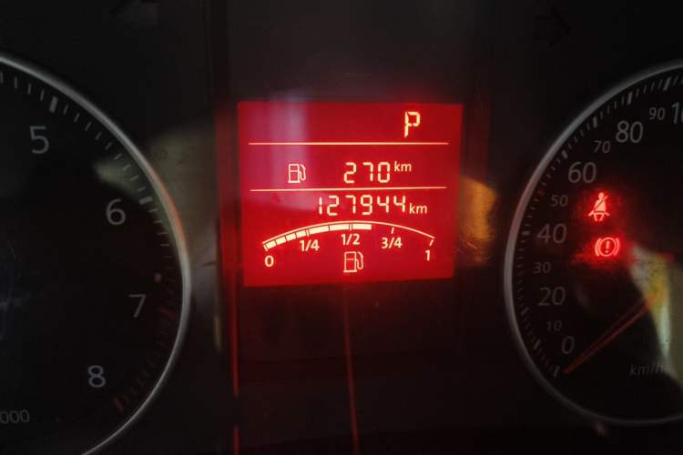 Used Volkswagen Bora 2008 2.0L Automatic Comfort Edition Odometer Close Up