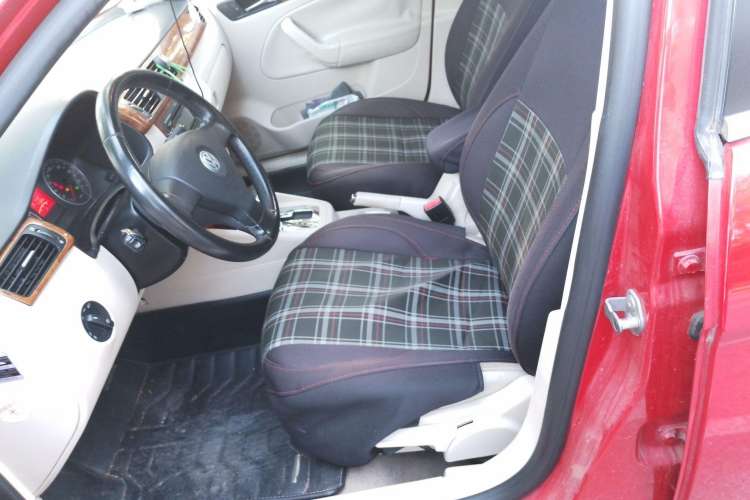 Used Volkswagen Bora 2008 1.6L Automatic Comfort Edition Left Front Seat