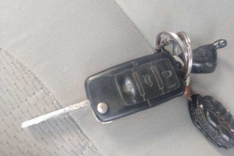 Used Volkswagen Bora 2008 1.6L Manual Fashion Model Vehicle Key