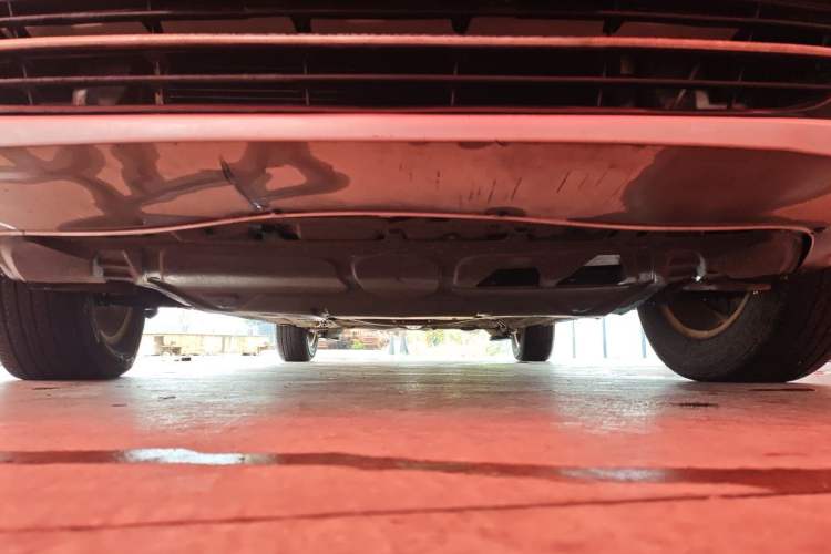 Used Volkswagen Bora 2008 1.6L Manual Fashion Model Chassis Front