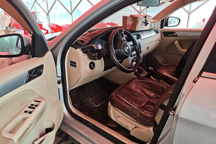 Used Volkswagen Bora 2008 1.6L Manual Fashion Model Driver Seat