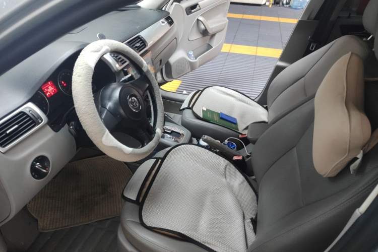 Used Volkswagen Bora 2008 1.6L Automatic Fashion Edition Driver Seat