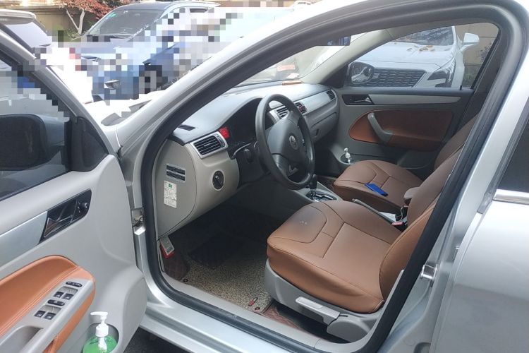 Used Volkswagen Bora 2008 1.6L Automatic Comfort Edition Driver Seat