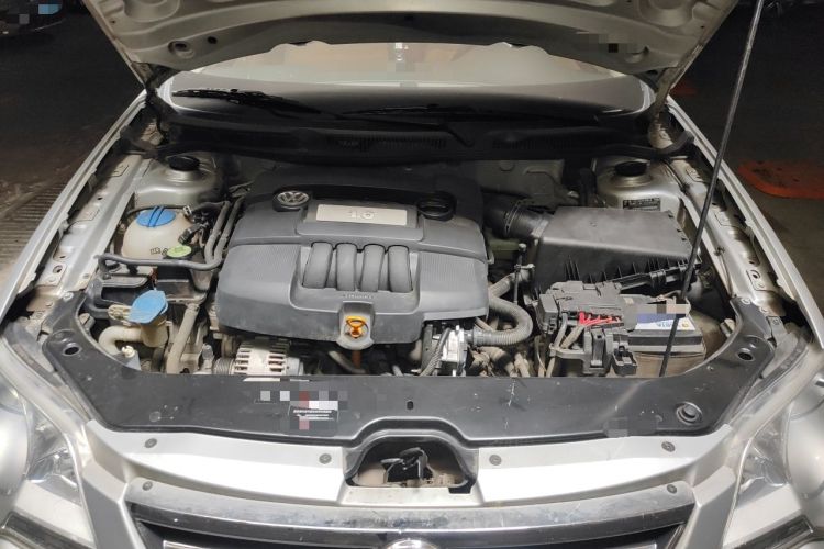 Used Volkswagen Bora 2008 1.6L Automatic Comfort Edition Engine Bay