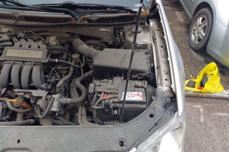 Used Volkswagen Bora 2008 1.6L Manual Comfort Model Engine Bay Left