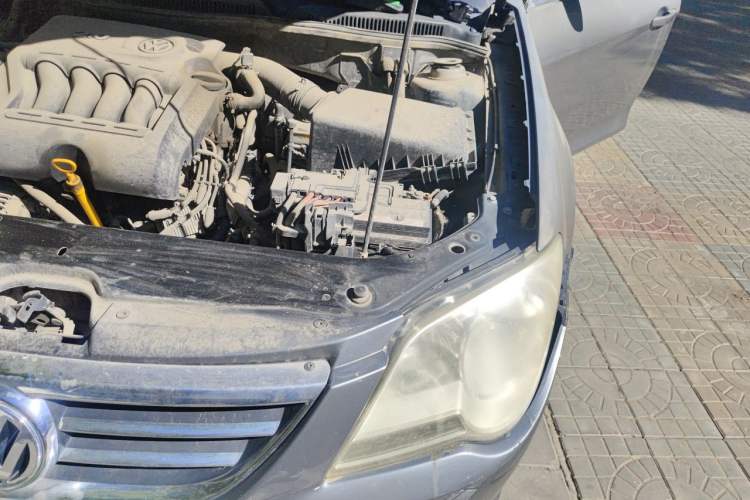 Used Volkswagen Bora 2008 2.0L Automatic Comfort Edition Engine Bay Left