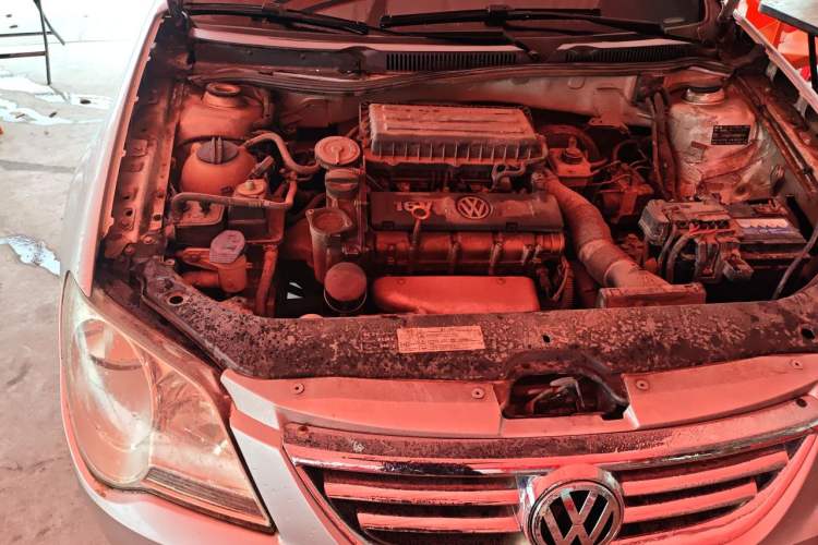 Used Volkswagen Bora 2008 1.6L Manual Fashion Model Engine Bay Right