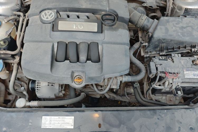 Used Volkswagen Bora 2008 1.6L Automatic Fashion Edition Engine Bay