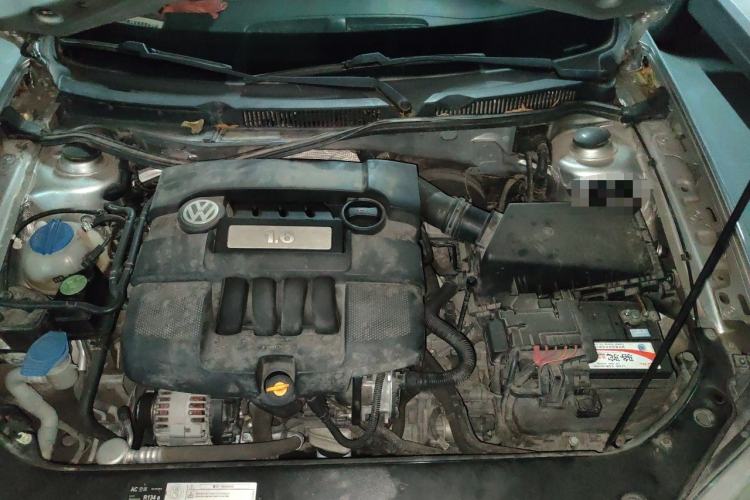 Used Volkswagen Bora 2008 1.6L Automatic Comfort Edition Engine Bay
