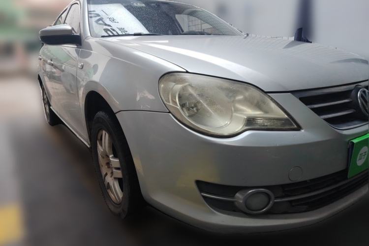 Used Volkswagen Bora 2008 1.6L Automatic Fashion Edition Front Right 45 Deg