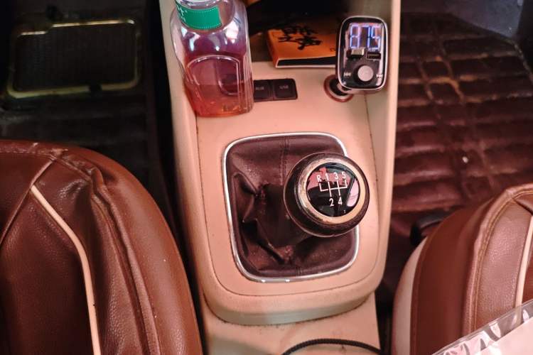 Used Volkswagen Bora 2008 1.6L Manual Fashion Model Gear Lever