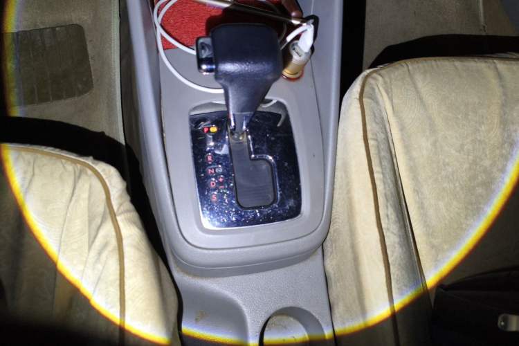 Used Volkswagen Bora 2008 1.6L Automatic Fashion Edition Gear Lever