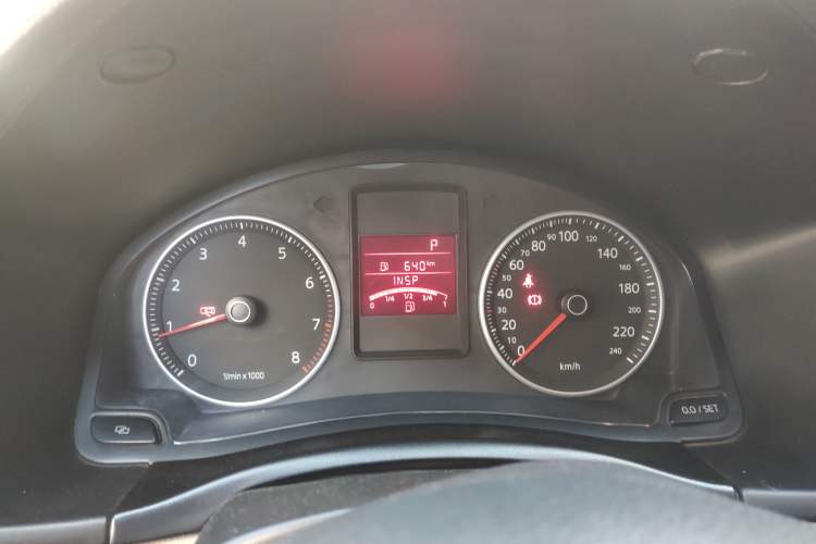 Used Volkswagen Bora 2008 1.6L Automatic Comfort Edition Instrument Cluster