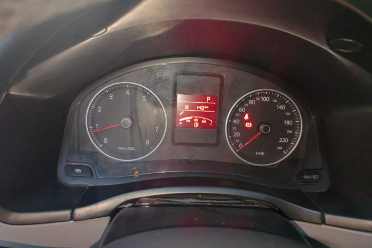 Used Volkswagen Bora 2008 1.6L Automatic Comfort Edition Instrument Cluster