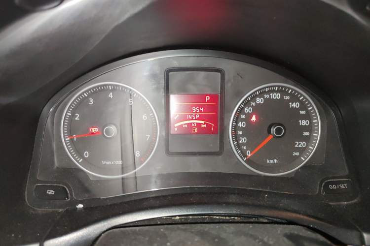 Used Volkswagen Bora 2008 1.6L Automatic Comfort Edition Instrument Cluster