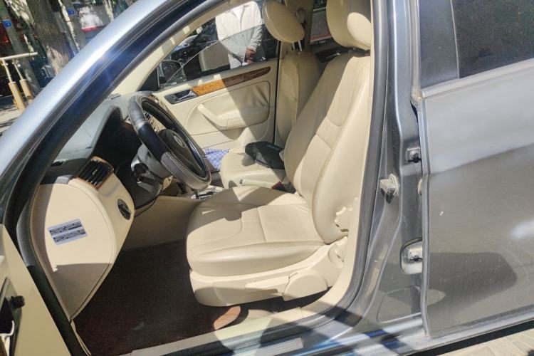 Used Volkswagen Bora 2008 2.0L Automatic Comfort Edition Left Front Seat