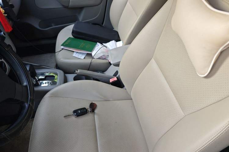 Used Volkswagen Bora 2008 1.6L Automatic Fashion Edition Left Front Seat