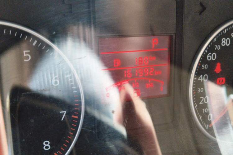 Used Volkswagen Bora 2008 1.6L Automatic Fashion Edition Odometer Close Up