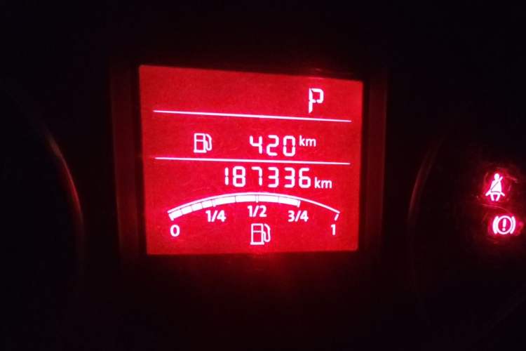 Used Volkswagen Bora 2008 1.6L Automatic Comfort Edition Odometer Close Up