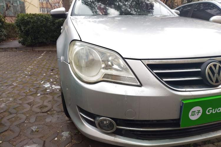 Used Volkswagen Bora 2008 1.6L Manual Comfort Model Right Front Headlight