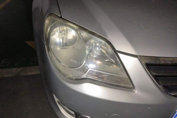 Used Volkswagen Bora 2008 1.6L Manual Fashion Model Right Front Headlight
