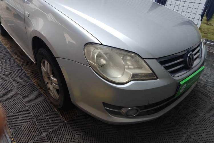 Used Volkswagen Bora 2008 1.6L Automatic Fashion Edition Right Front Headlight