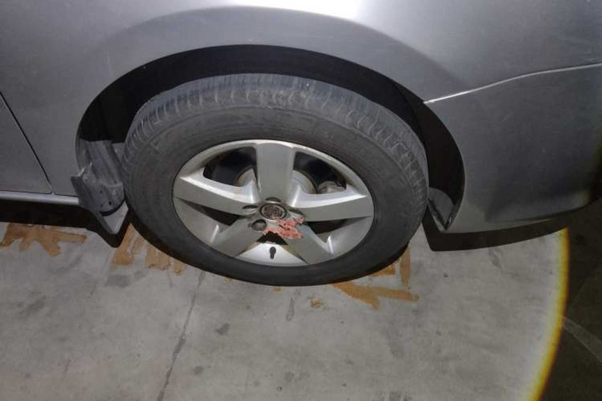 Used Volkswagen Bora 2008 1.6L Manual Fashion Model Right Front Wheel Hub