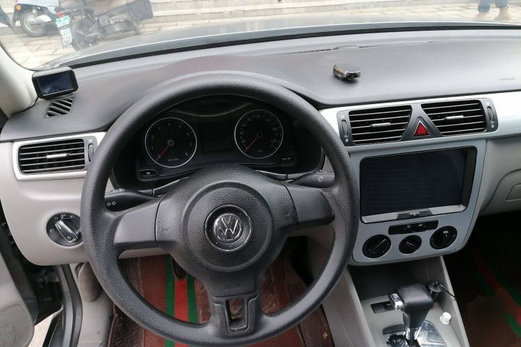 Used Volkswagen Bora 2008 1.6L Automatic Fashion Edition Steering Wheel