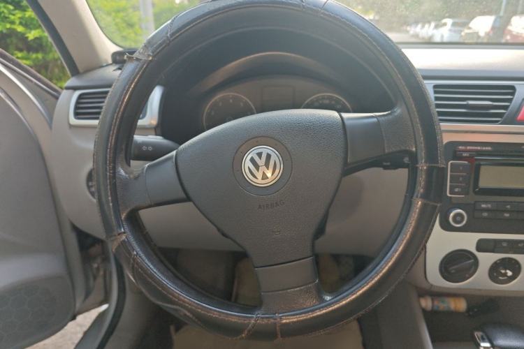 Used Volkswagen Bora 2008 1.6L Automatic Fashion Edition Steering Wheel